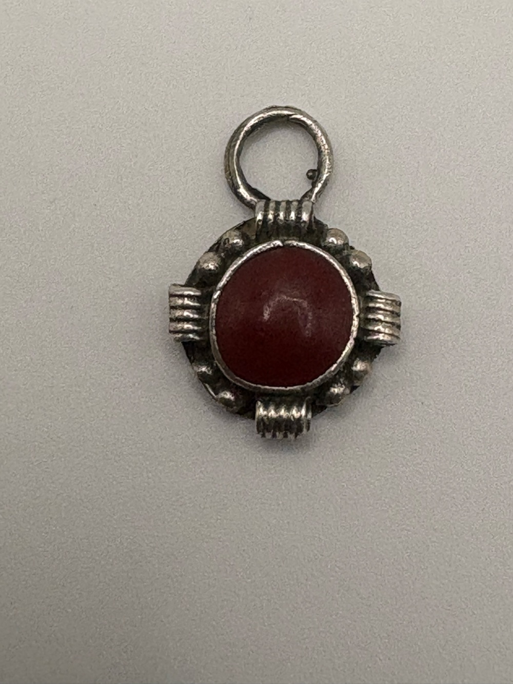 Sterling Silver 925 Red Stone Pendant Southwestern Style 1g